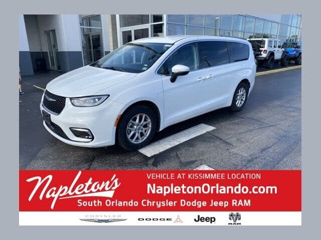 2023 CHRYSLER Pacifica