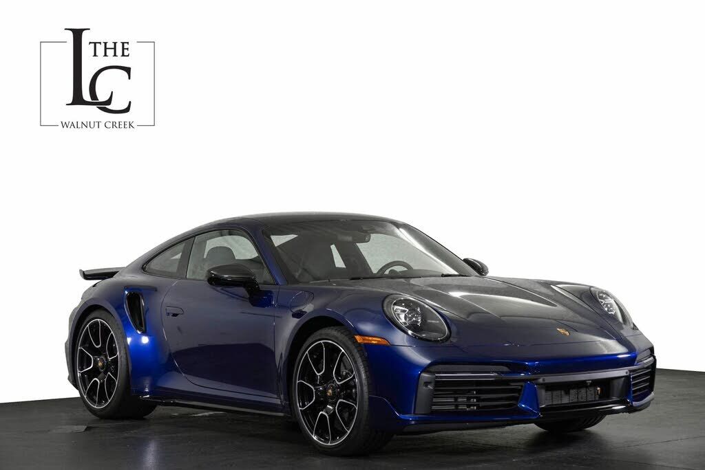 2022 PORSCHE 911