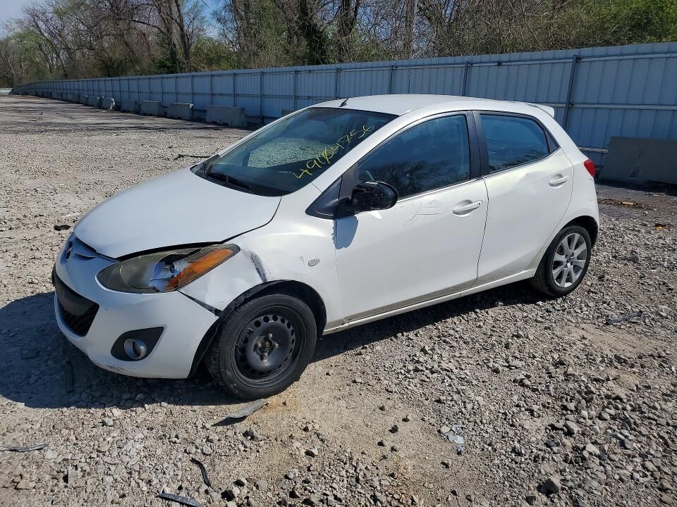 2013 MAZDA Mazda2