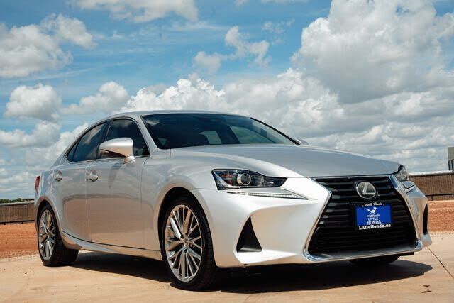 2017 LEXUS IS