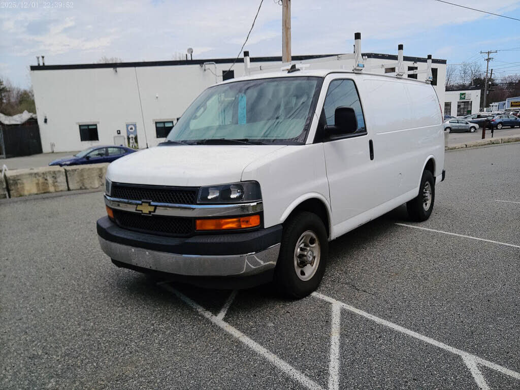 2019 CHEVROLET Express