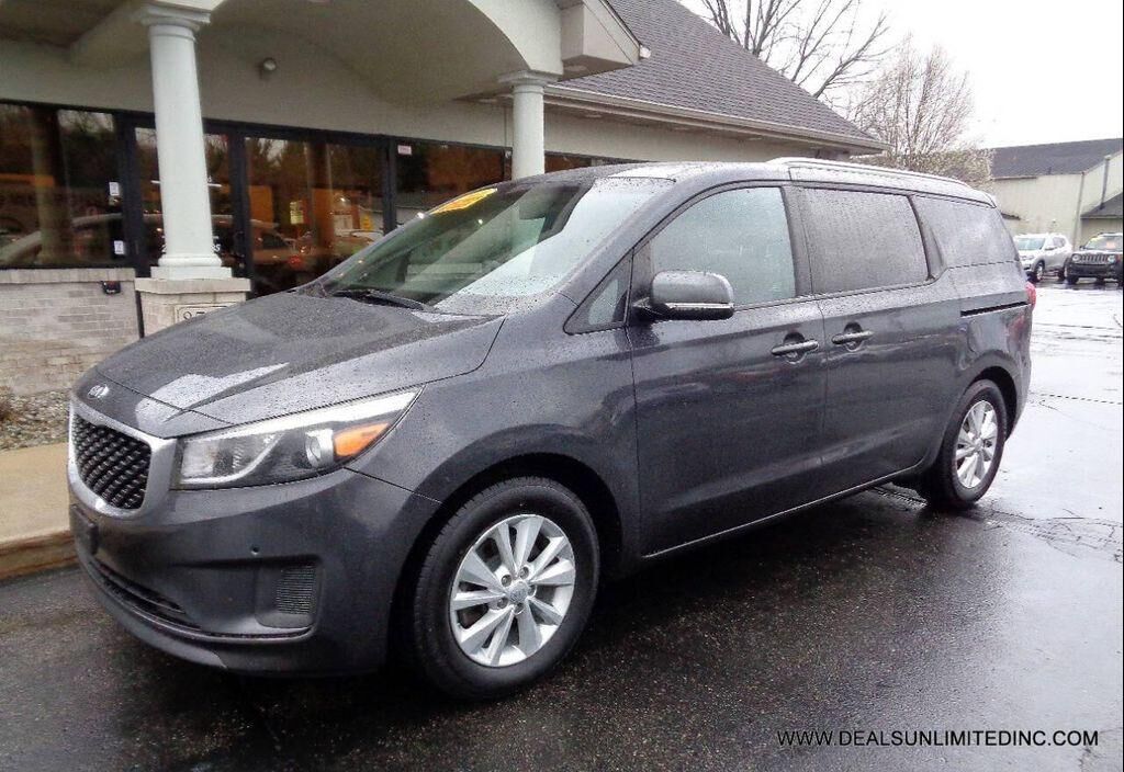 2016 KIA Sedona