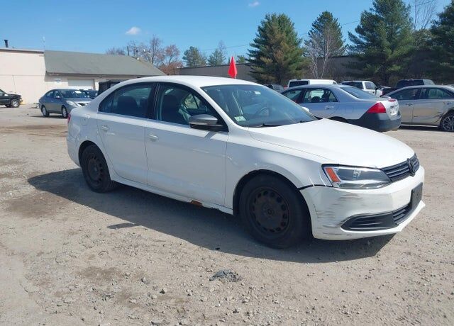 2013 VOLKSWAGEN Jetta