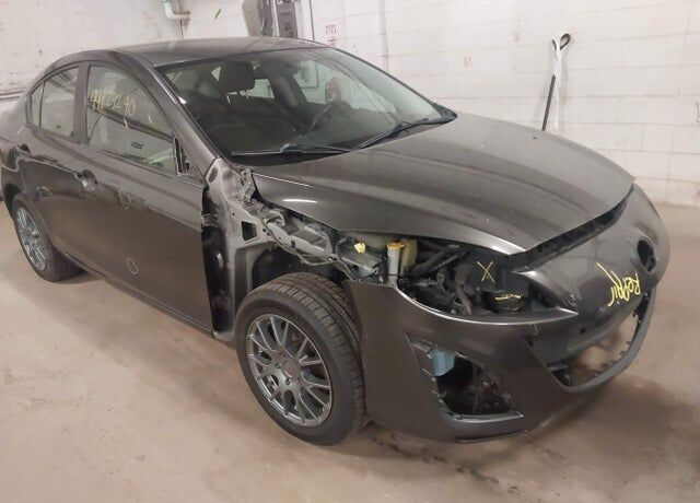 2010 MAZDA Mazda3
