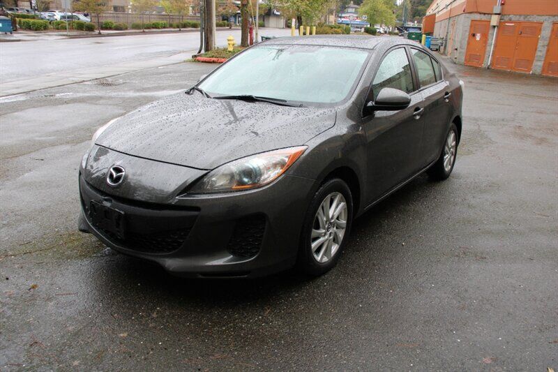 2013 MAZDA Mazda3