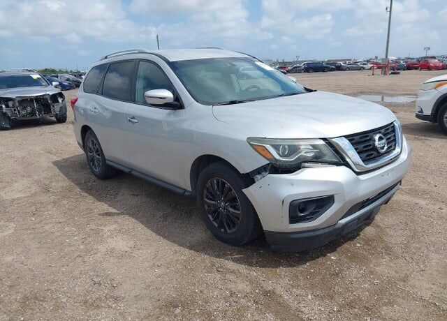2017 NISSAN Pathfinder