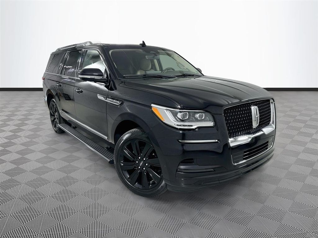 2022 LINCOLN Navigator L