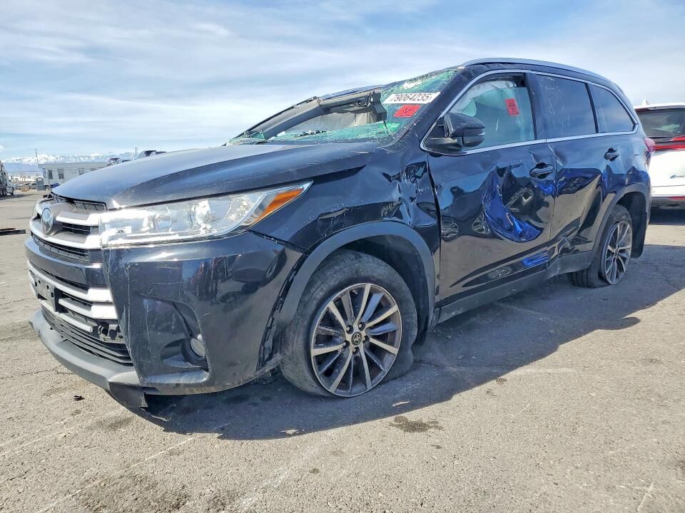 2019 TOYOTA Highlander