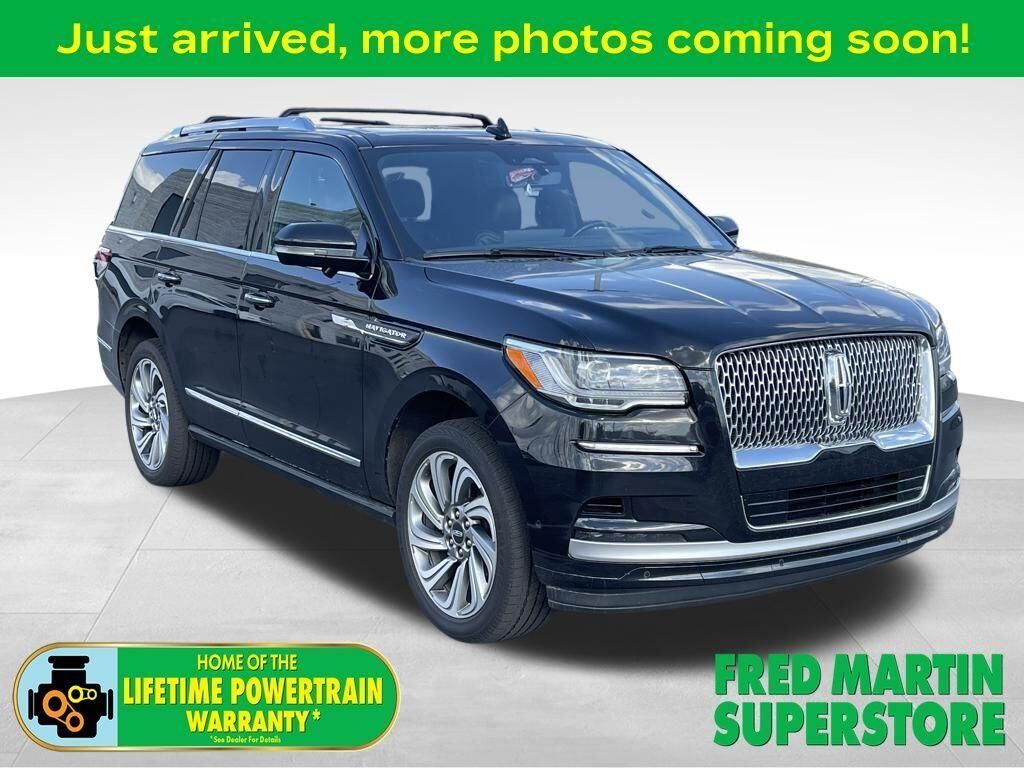 2022 LINCOLN Navigator