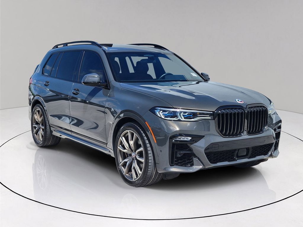 2022 BMW X7