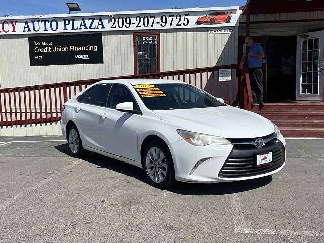 2017 TOYOTA Camry