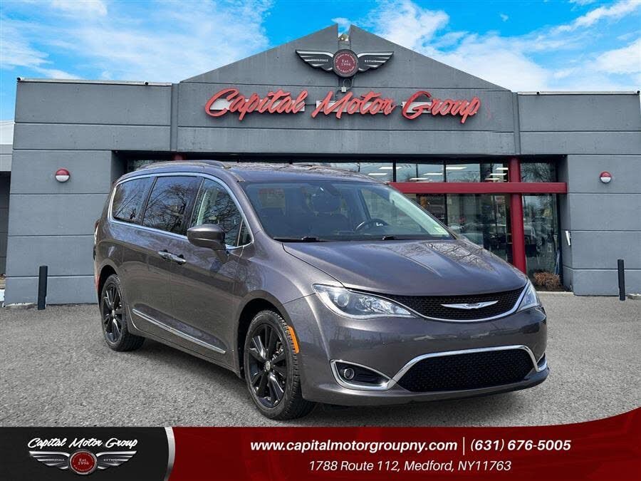 2017 CHRYSLER Pacifica