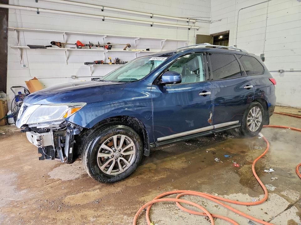 2015 NISSAN Pathfinder