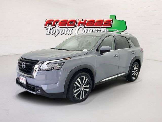 2023 NISSAN Pathfinder