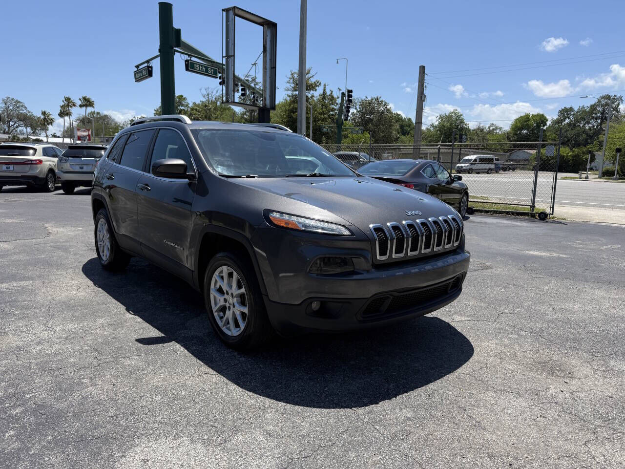 2017 JEEP Cherokee