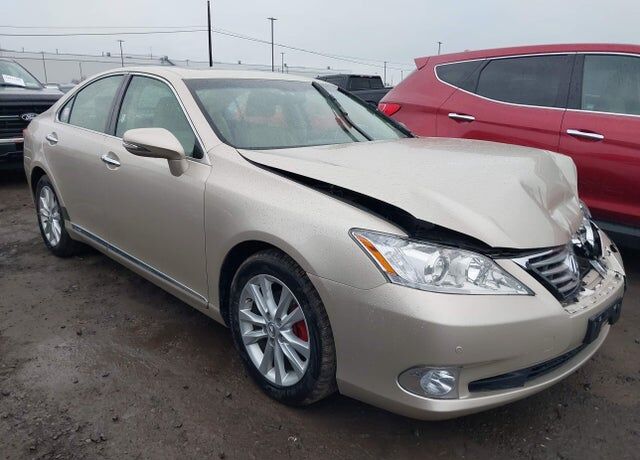 2011 LEXUS ES
