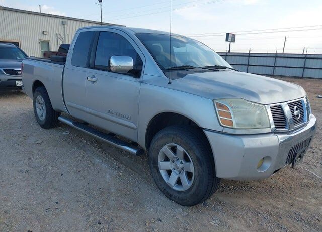 2005 NISSAN Titan