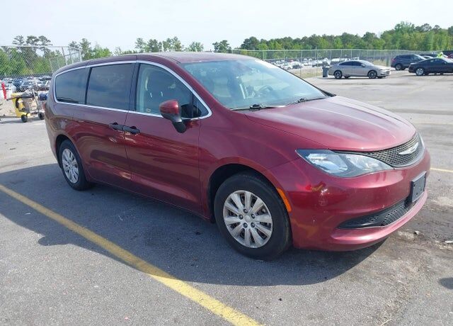 2021 CHRYSLER Voyager