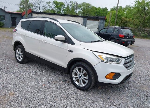 2017 FORD Escape