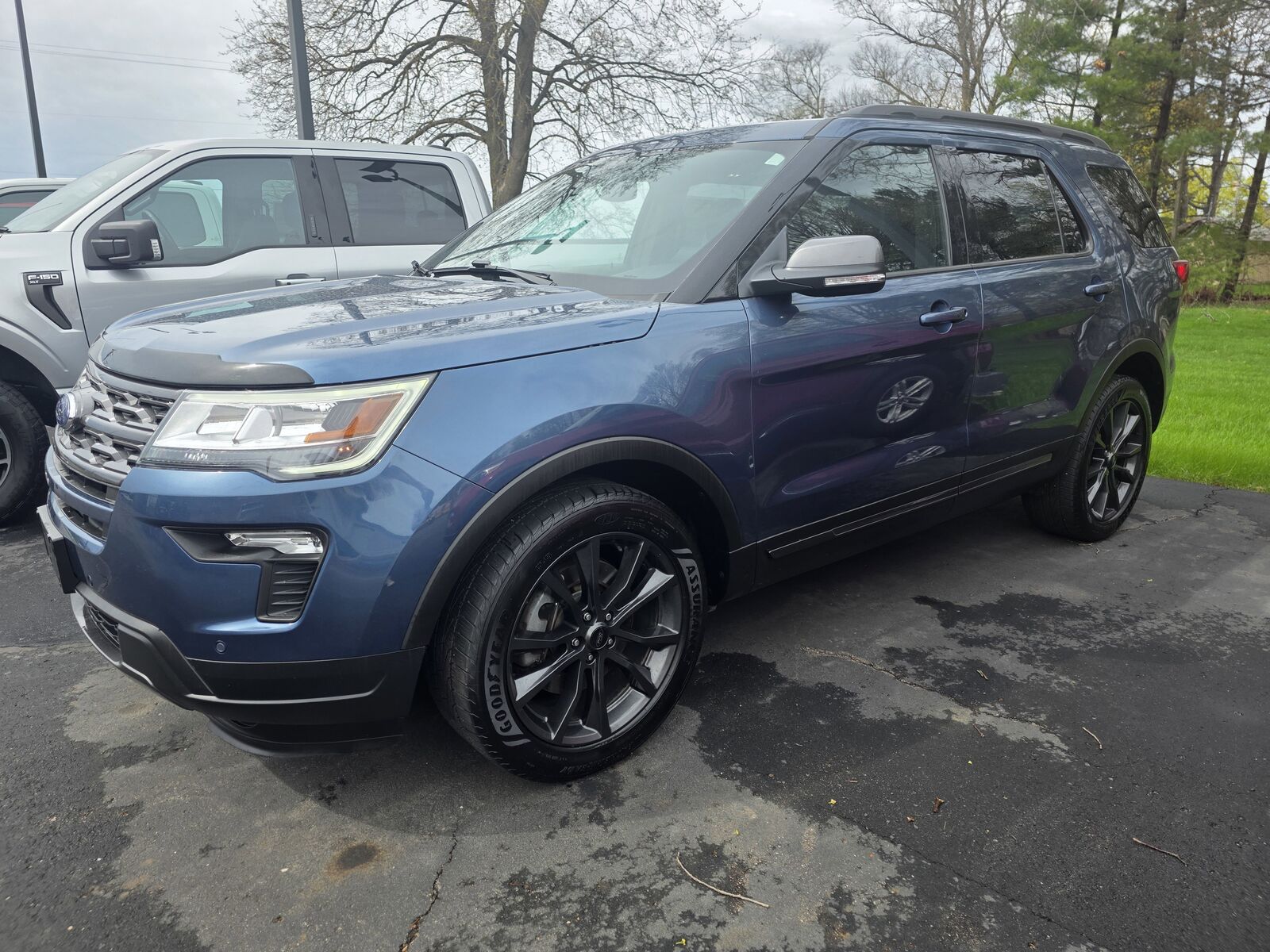 2018 FORD Explorer