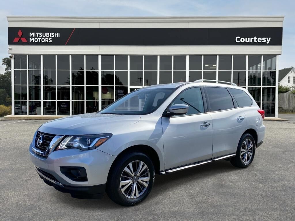 2020 NISSAN Pathfinder