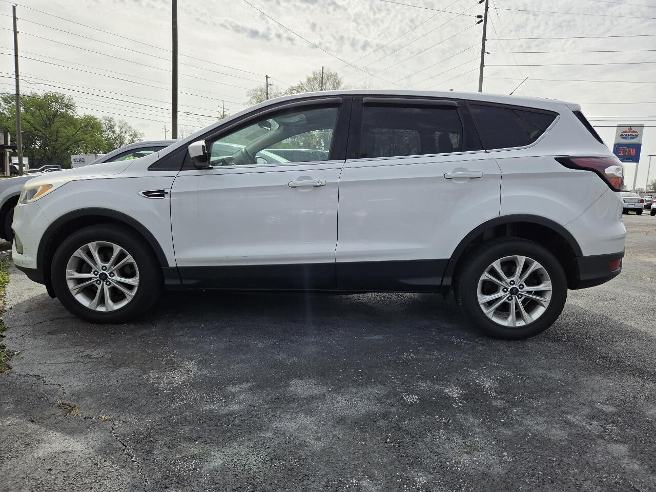 2017 FORD Escape