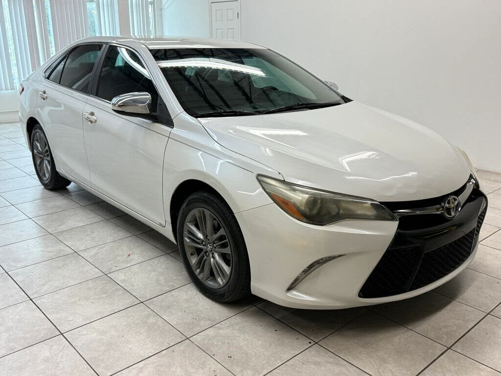 2017 TOYOTA Camry