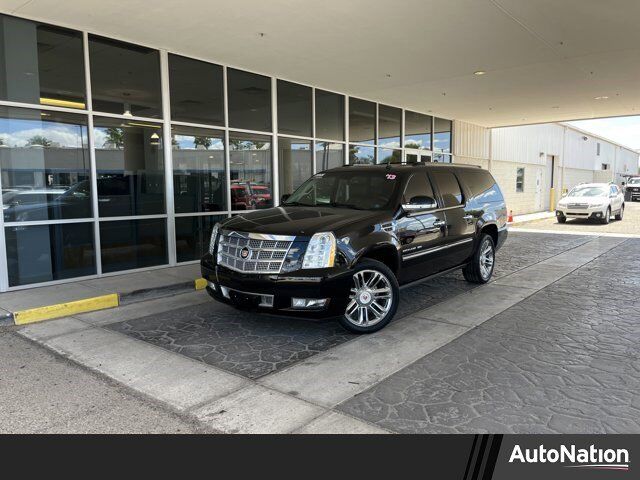 2013 CADILLAC Escalade