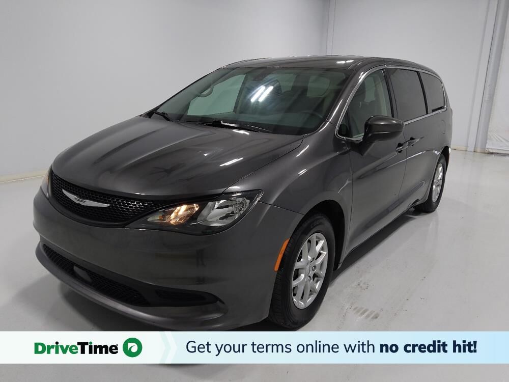 2022 CHRYSLER Voyager