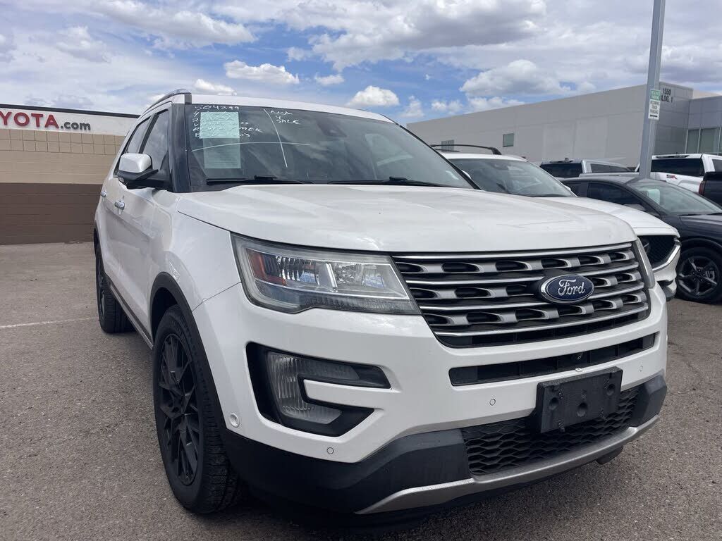 2017 FORD Explorer