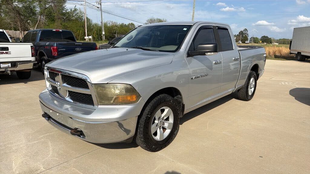 2011 DODGE Ram