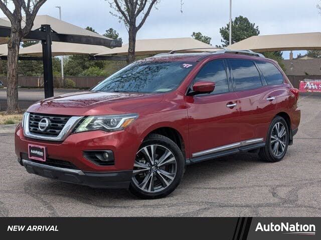 2017 NISSAN Pathfinder