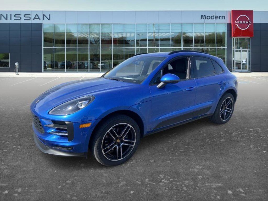 2020 PORSCHE Macan