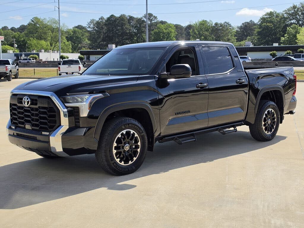 2024 TOYOTA Tundra