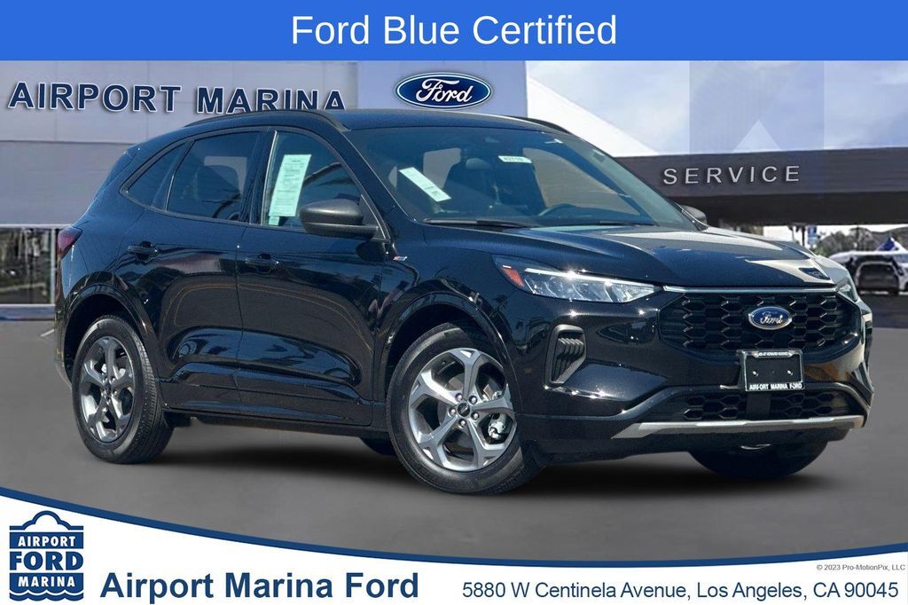 2024 FORD Escape