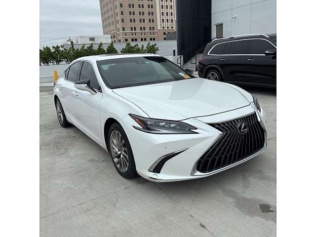 2023 LEXUS ES