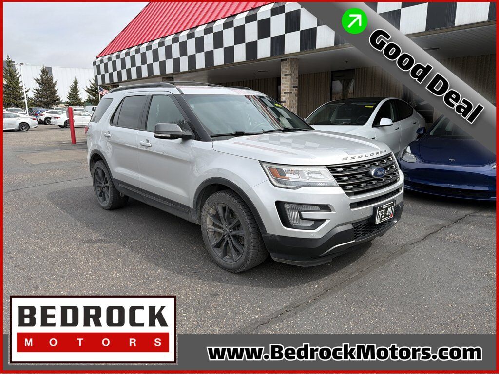 2017 FORD Explorer