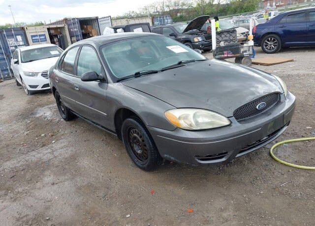 2005 FORD Taurus
