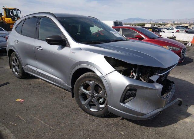 2023 FORD Escape
