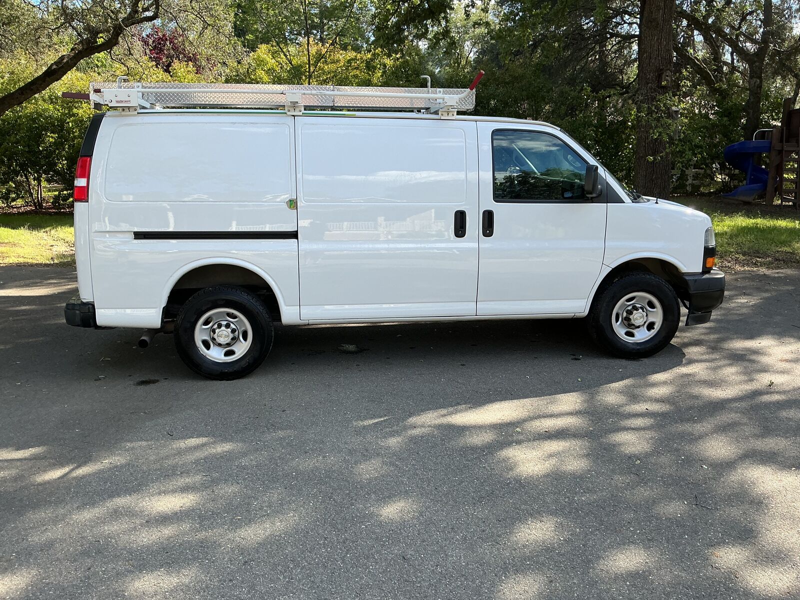 2020 CHEVROLET Express
