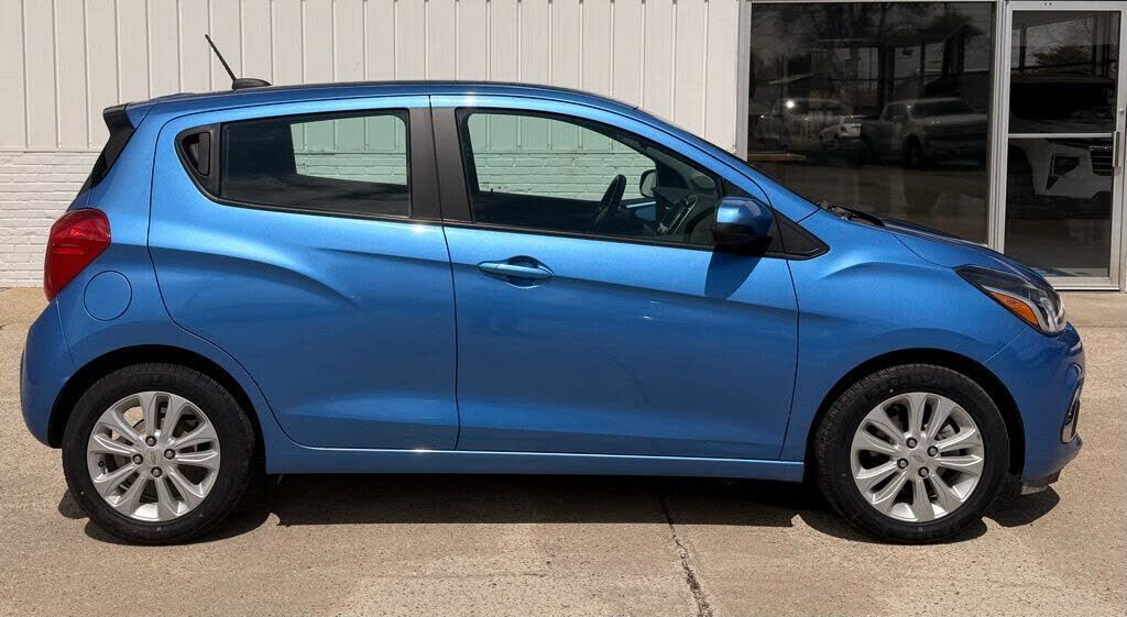 2016 CHEVROLET Spark