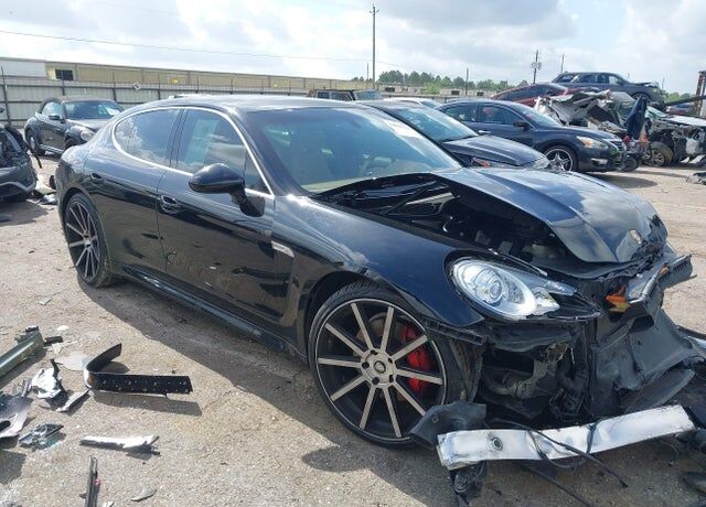 2010 PORSCHE Panamera