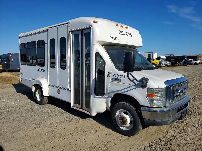 2013 FORD E-350