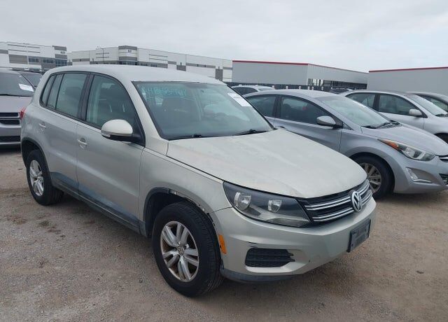 2013 VOLKSWAGEN Tiguan