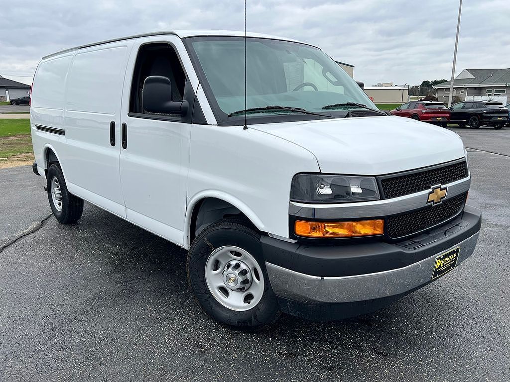 2026 CHEVROLET Express
