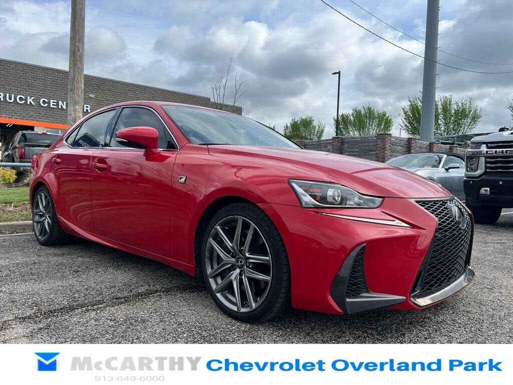 2019 LEXUS IS