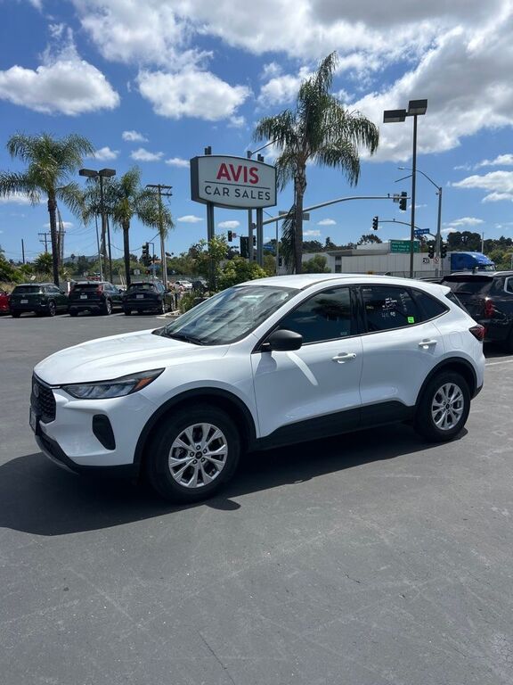 2025 FORD Escape
