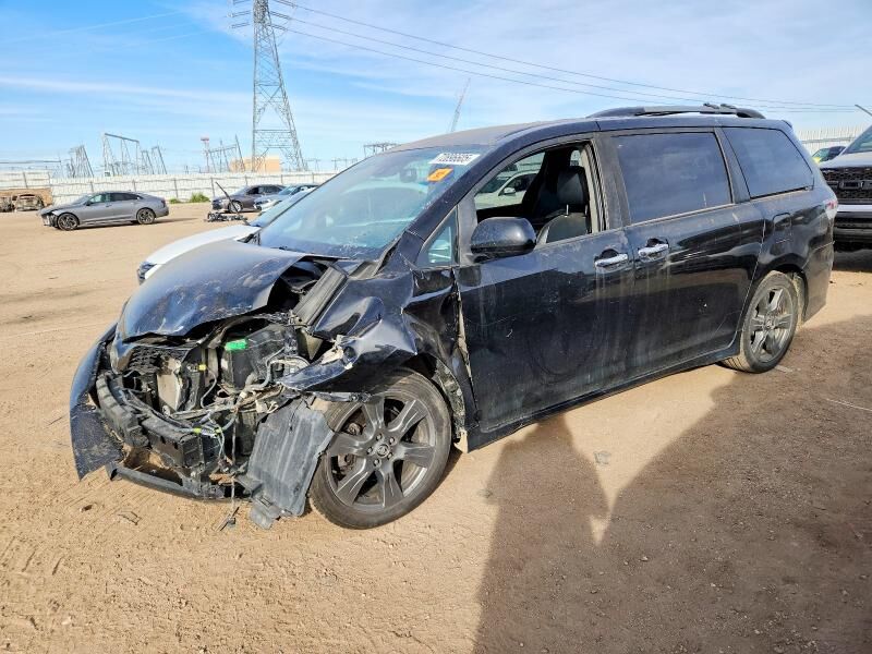 2019 TOYOTA Sienna