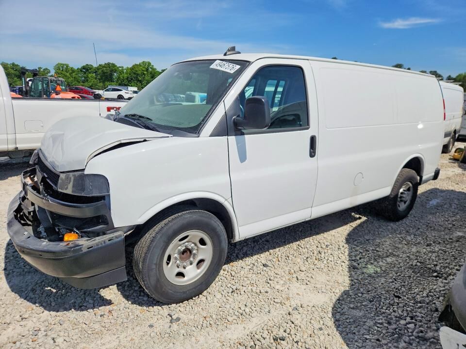 2020 CHEVROLET Express