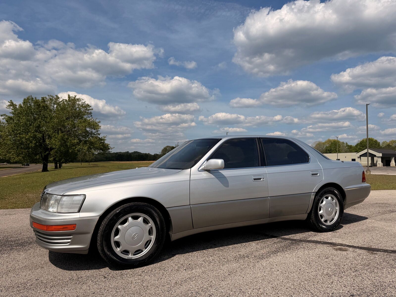1993 LEXUS LS